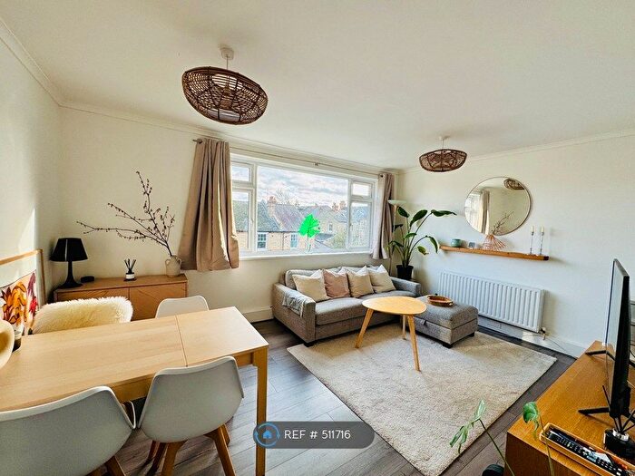 2 Bedroom Flat To Rent In Alston Road, High Barnet, EN5