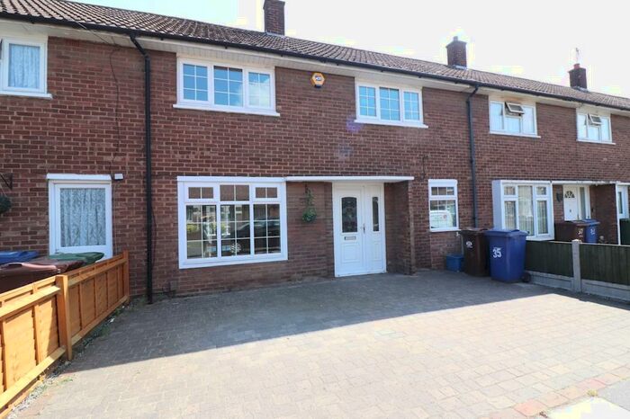 3 Bedroom House To Rent In Fieldway, Stifford Clays, Grays, RM16