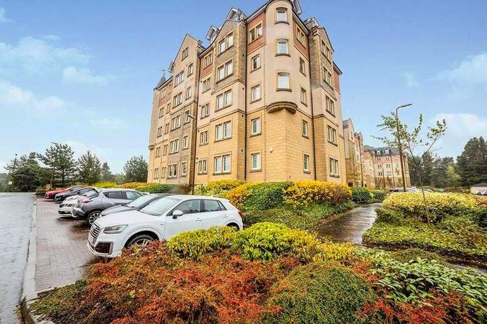 2 Bedroom Flat To Rent In Eagles View, Livingston, EH54