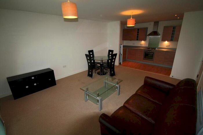 2 Bedroom Flat To Rent In Bouverie Court, Leeds, LS9