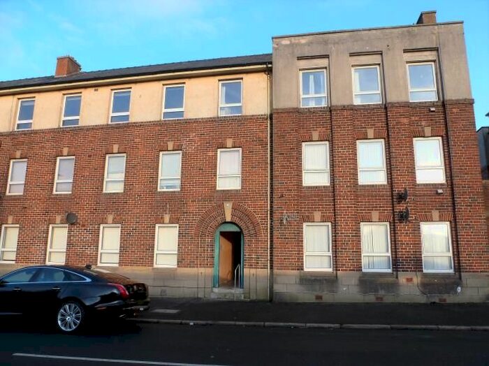 3 Bedroom Flat To Rent In Content Street, Ayr, Ayrshire, KA8