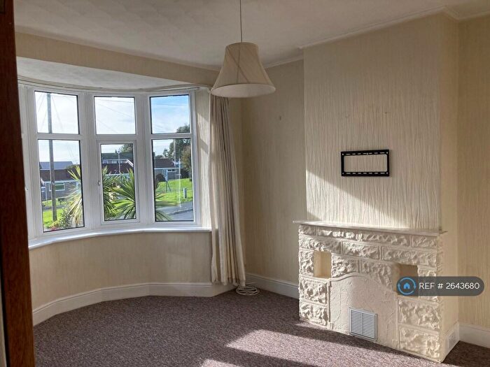 2 Bedroom Bungalow To Rent In Seacroft Road, Plymouth, PL5