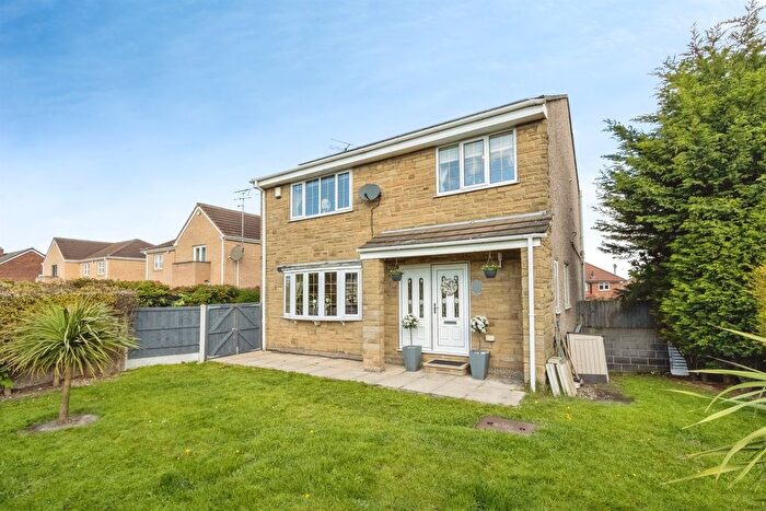 4 Bedroom Detached House For Sale In Pontefract Road, Knottingley, WF11