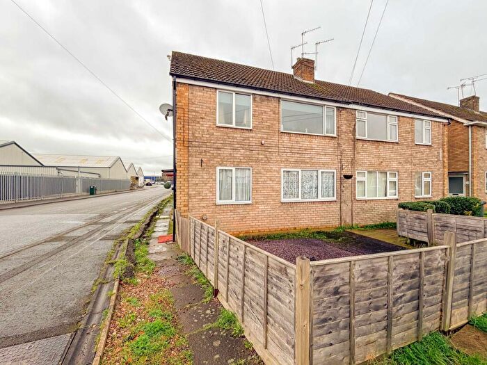 2 Bedroom Flat For Sale In Oaston Road, Nuneaton, CV11