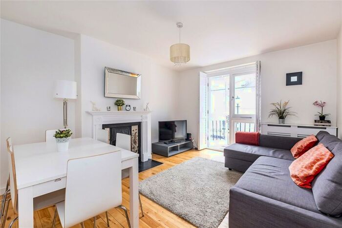 2 Bedroom Apartment To Rent In The Sandhills London, SW10
