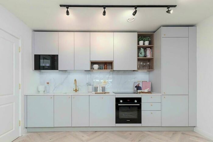 2 Bedroom Flat For Sale In Plot Thorpe Lane, Leeds, LS10