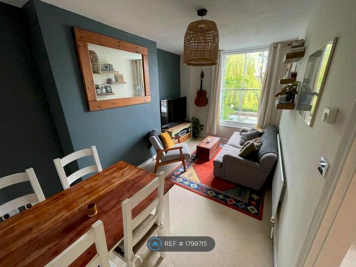 1 Bedroom Flat To Rent In Wimbledon Park Road, London, SW18