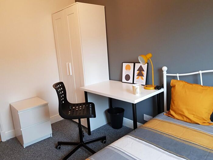 4 Bedroom Terraced House To Rent In Thurlow Rd, Clarendon Park, LE2
