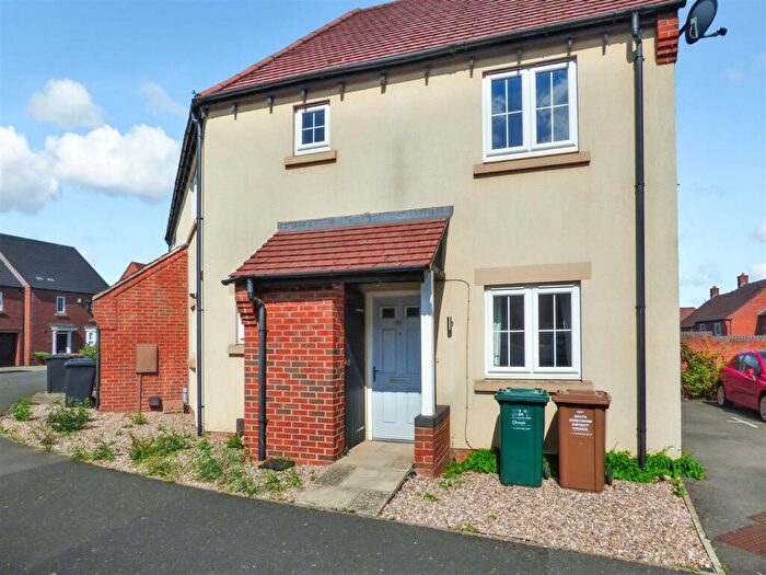 2 Bedroom Flat To Rent In Hope Way, Church Gresley, DE11