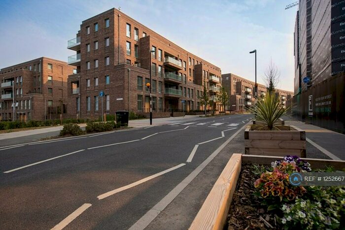 3 Bedroom Flat To Rent In Ripplegate Walk, London, IG11