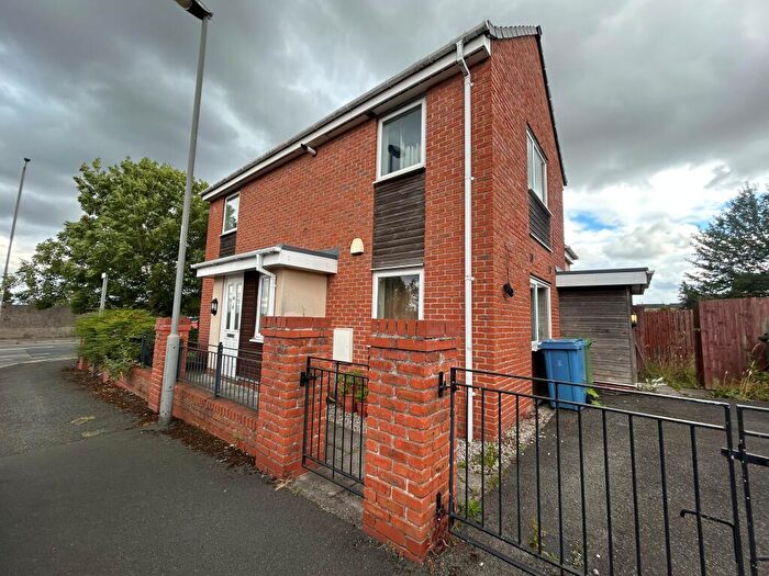 1 Bedroom House To Rent In Keystone Close, L7