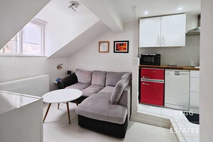 1 Bedroom Flat For Sale In Union Street, Torquay, TQ2