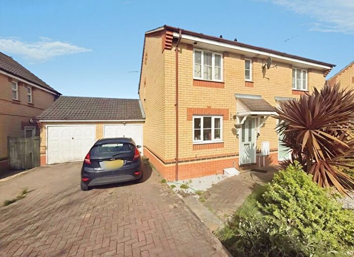 3 Bedroom Property To Rent In Redwing Close, Peterborough, PE2