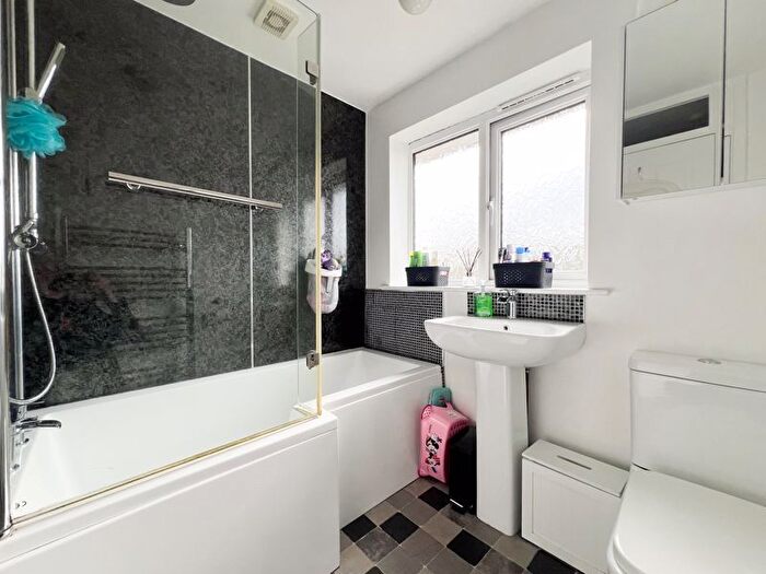 3 Bedroom Terraced House For Sale In Park Road, Leek, Jt., ST13