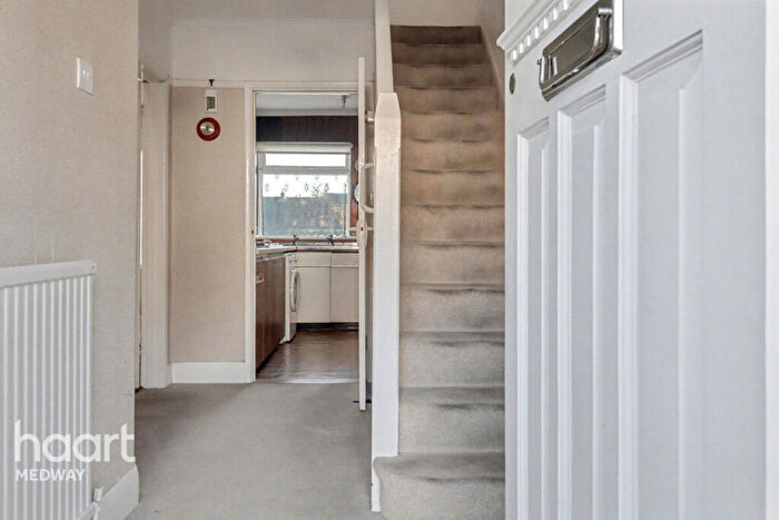 3 Bedroom Terraced House For Sale In Grafton Avenue, Rochester, ME1