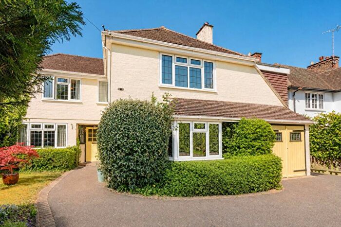 4 Bedroom Detached House For Sale In Worthing Road, Horsham, RH12