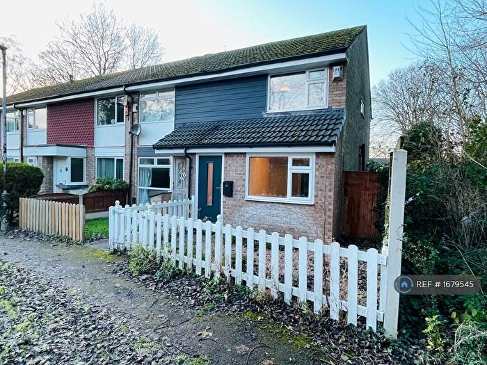 2 Bedroom Semi Detached House To Rent In Old Well Walk, Sale, M33