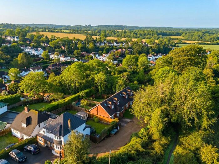 3 Bedroom Detached House For Sale In Kingswood Road, Tadworth, KT20