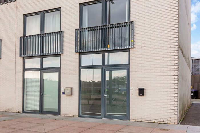 1 Bedroom Flat For Sale In Saltire Square, Granton, Edinburgh, EH5