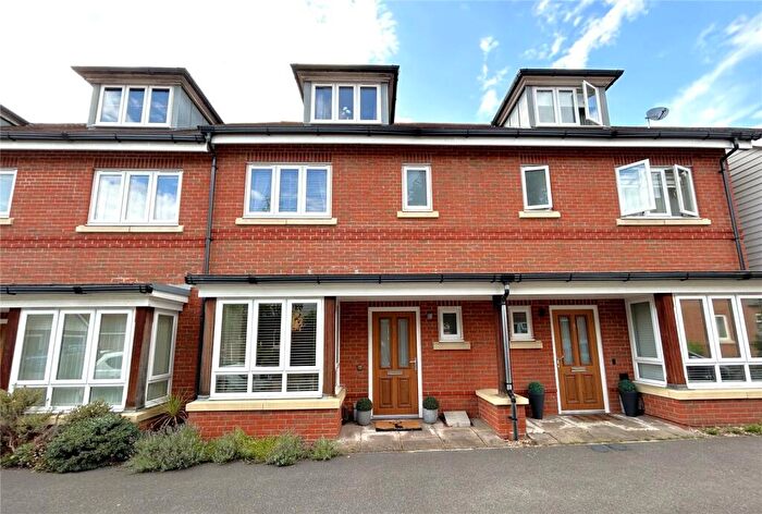 3 Bedroom Terraced House For Sale In Willowbourne, Fleet, Hampshire, GU51