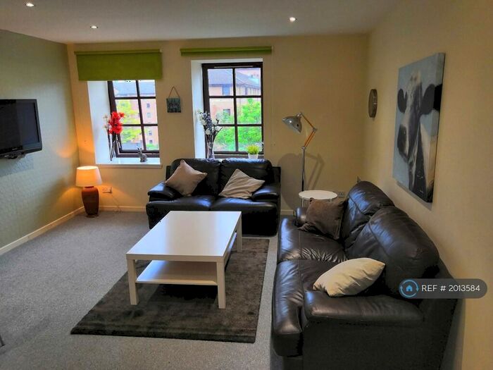 2 Bedroom Flat To Rent In Bell Street, Glasgow, G4