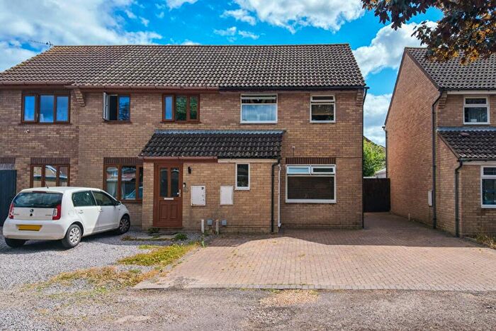 3 Bedroom Semi-Detached House For Sale In Cosmeston Drive, Penarth, CF64