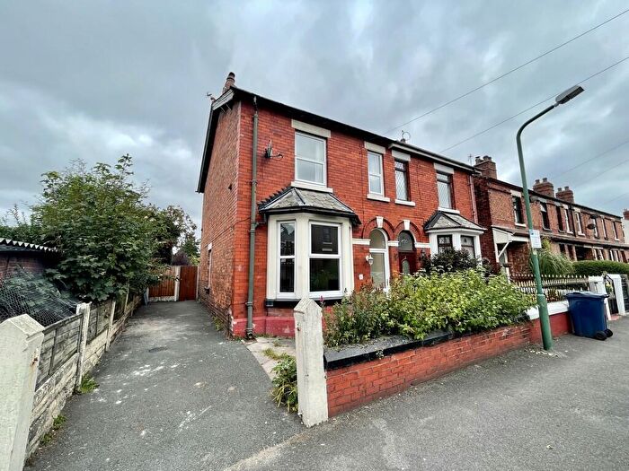 6 Bedroom End Of Terrace House To Rent In Station Road, Ormskirk, L39