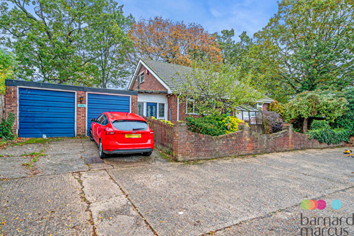 3 Bedroom Detached House For Sale In Friern Park, London, N12