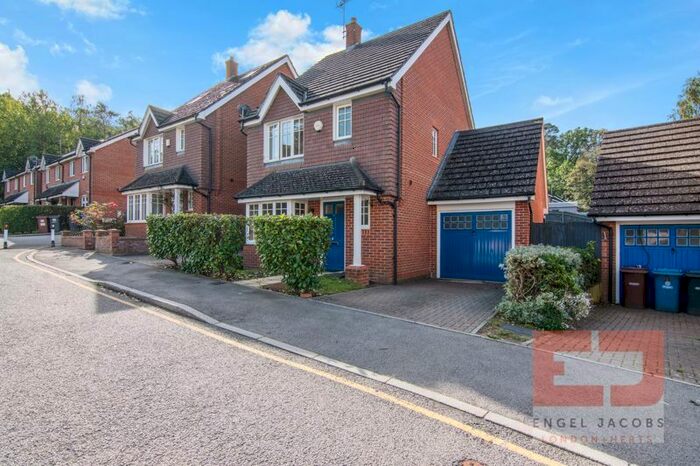 3 Bedroom Detached House To Rent In Capel Crescent, Stanmore, HA7