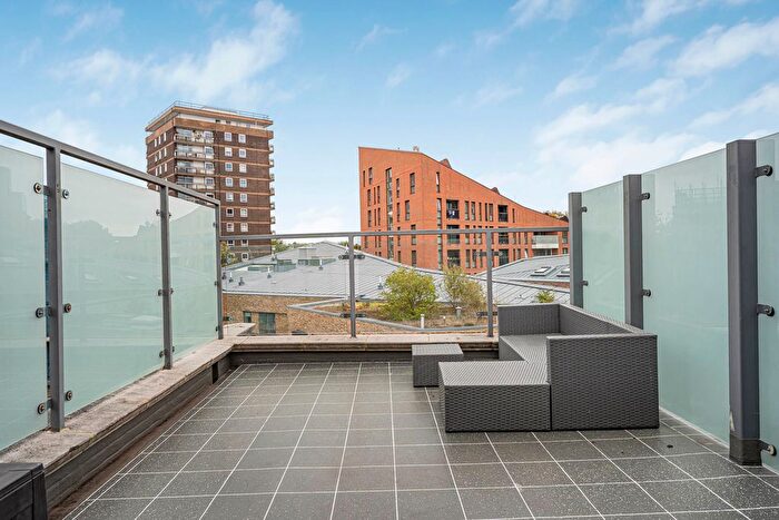 1 Bedroom Flat For Sale In Hackney Road, London, E2
