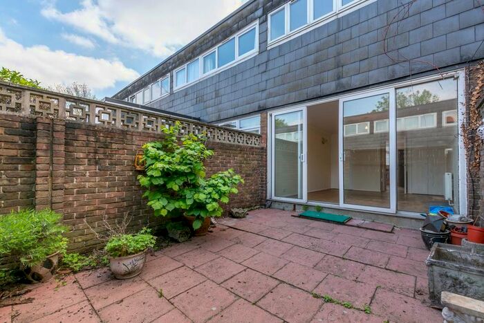 3 Bedroom Terraced House To Rent In Prague Place, Brixton, London, SW2