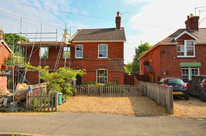 3 Bedroom Semi-Detached House To Rent In Tattenham Road, Brockenhurst, Hampshire, SO42