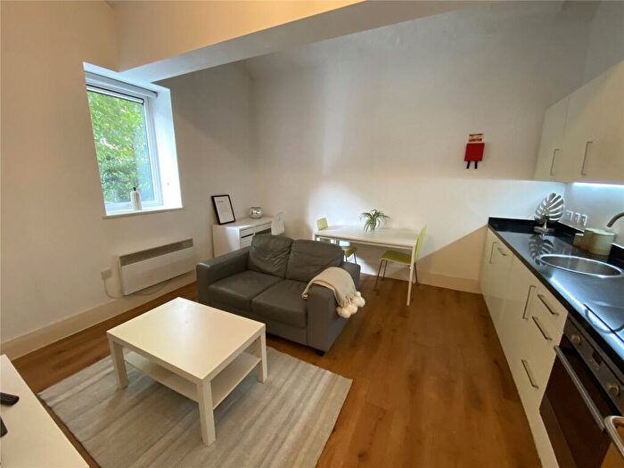 1 Bedroom Flat To Rent In Town Hall, Bexley Square, Salford, Manchester, M3