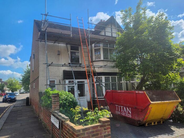 4 Bedroom End Of Terrace House To Rent In Clarence Ave, IG2