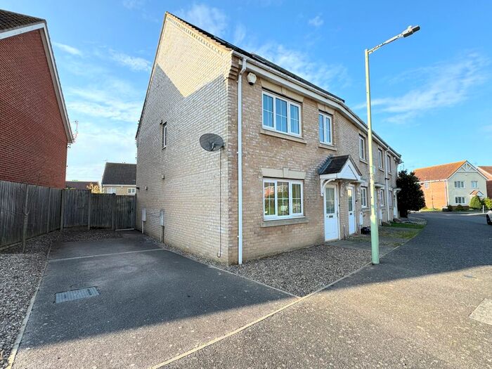 3 Bedroom End Of Terrace House To Rent In Heritage Green, Kessingland, Lowestoft, NR33