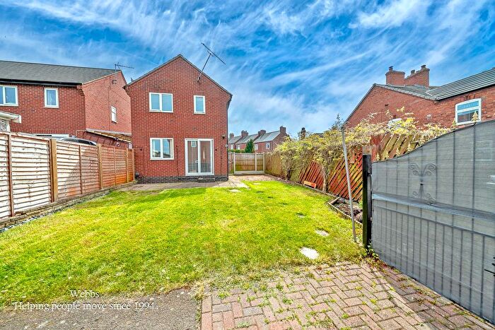 3 Bedroom Detached House For Sale In Regent Street, Church Gresley, Swadlincote, DE11