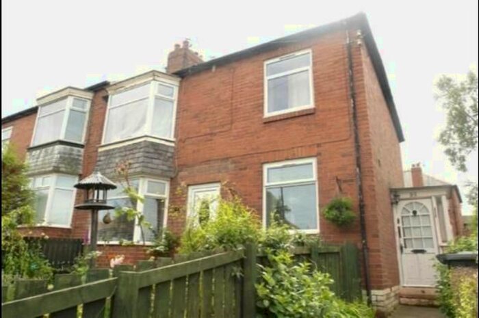 2 Bedroom Flat To Rent In Stamfordham Road, Newcastle Upon Tyne, NE5