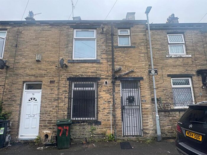 1 Bedroom Terraced House To Rent In Lidget Place, Lidget Green, Bradford, BD7