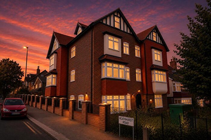 3 Bedroom Flat For Sale In Brompton House, Brambledown Road, Sanderstead, CR2