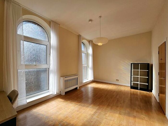 1 Bedroom Apartment To Rent In City Central, Wellington Street Leeds, LS1