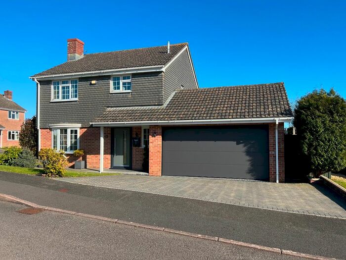 4 Bedroom Detached House For Sale In Lamorna Park, Torpoint, PL11