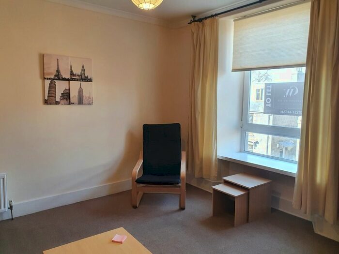 2 Bedroom Flat To Rent In Walker Road, Torry, Aberdeen, AB11