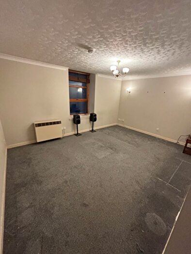 2 Bedroom Flat To Rent In Trades Lane, Dundee, DD1