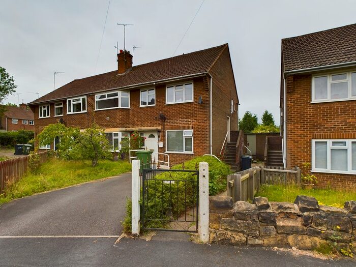 2 Bedroom Flat To Rent In West End, Alfreton, DE55