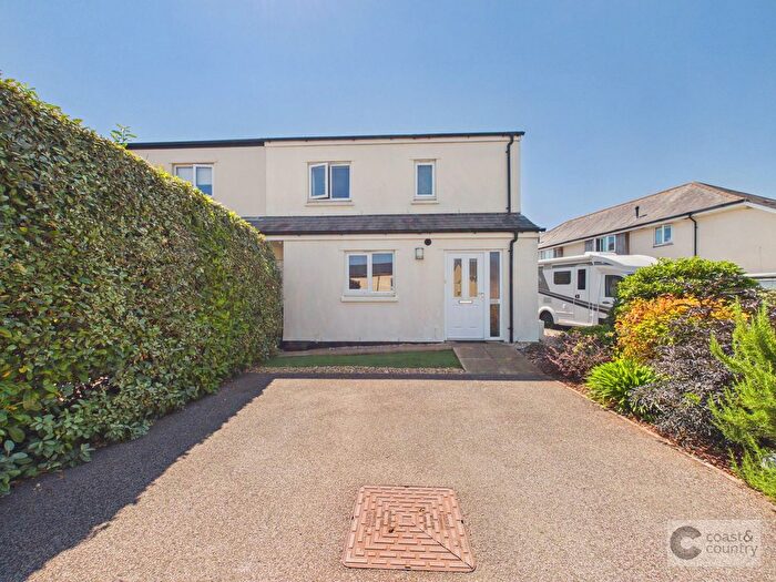 3 Bedroom End Terrace House For Sale In Moorland Avenue, Denbury, TQ12