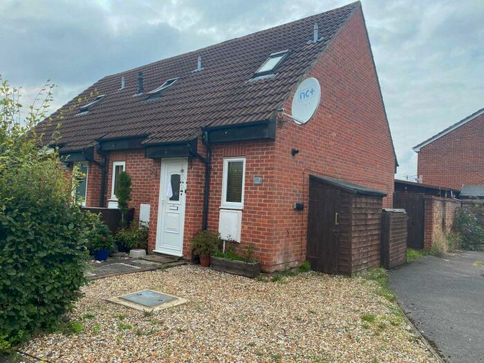 1 Bedroom End Of Terrace House To Rent In Alston Mews Thatcham, RG19