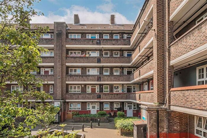 2 Bedroom Flat For Sale In County Street, London Bridge, SE1