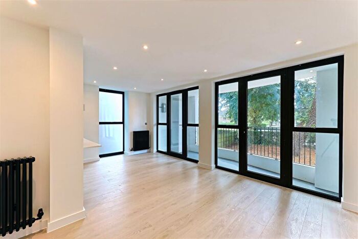 2 Bedroom Duplex To Rent In Shorncliffe Road, Folkestone, CT20