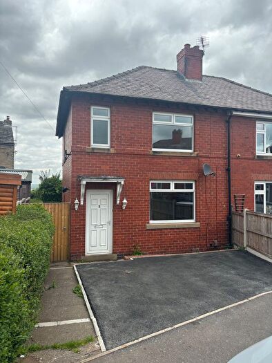 3 Bedroom Semi Detached House To Rent In Maynes Close, Dewsbury, WF12