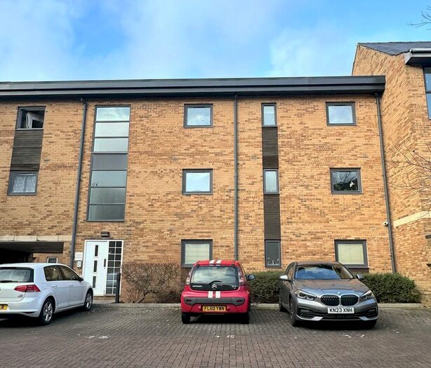 2 Bedroom Flat To Rent In Periwinkle Court, Pasteur Drive, Old Town, Swindon, SN1